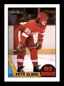 1987 O Pee Chee #26 Petr Klima   NM/NM+ X2335925