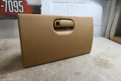 Jeep Wrangler TJ 1997-2002 OEM interior guantera montaje sillín marrón 5DP56RT6 Foto 1 de 4