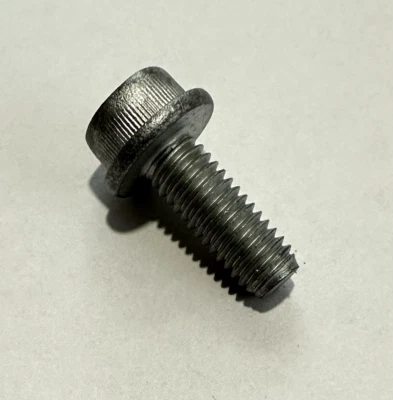 blade screw RH M6x16 Ridgid R885 Cordless Saw for 660144004 - Image 1 of 2