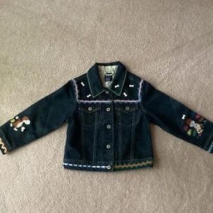GAP XS GIRLS DECORATED JEAN JACKET, 4, DOGS, BONES, 2 POCKETS, DARLING - Picture 1 of 6