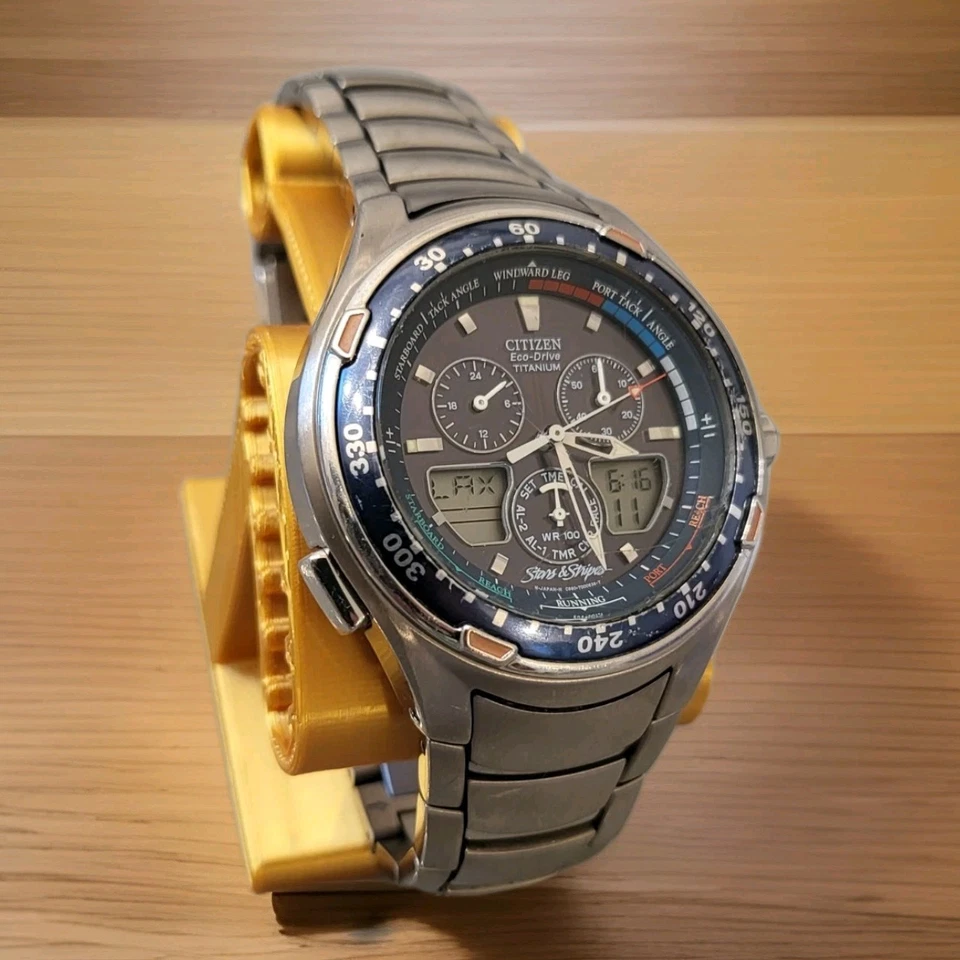 Reloj Hombre Citizen Titanium Stars & Stripes America's Cup Eco-Drive De Colección Funcionando Foto 1 de 4