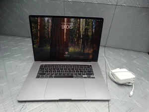 Macbook Pro 2019 16in Intel i9 2.4Ghz 32GB DDR4 2TB HDD A2141 + Apple Charger - Picture 1 of 9
