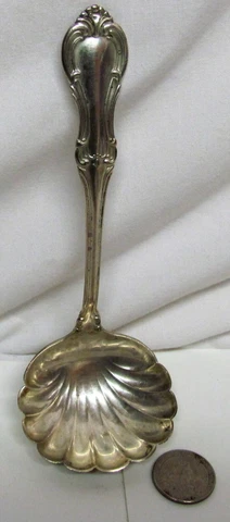 International Sterling Joan Of Arc GRAVY LADLE 6.5" Silver Excellent Vintage Cover