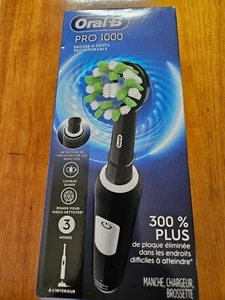 Oral B Pro 1000 - Picture 1 of 3