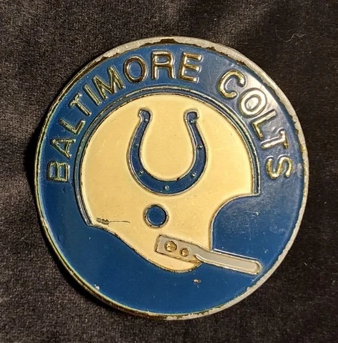 1971 Baltimore Colts Belt Buckle NFL Properties Inc. Helmet Horseshoe Cover