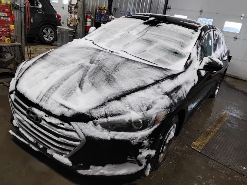 2017 Hyundai Elantra 2.0L Engine Motor OEM 159K Miles - LKQ439671226 - Image 1 of 4