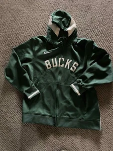 Nike XXL NBA Milwaukee Bucks Full Zip Thermaflex Hoodie Jacket Dri-Fit - Picture 1 of 1