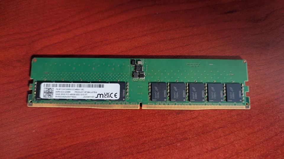 Micron MTC20C2085S1EC48BA1 2Rx8 DDR5-4800MHz ECC UDIMM - Image 1 of 1