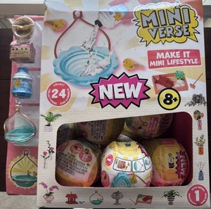 MGA's Mini Verse Make It Mini Lifestyle Home Series 1 Lot Of 14 Balls & Display - Picture 1 of 2