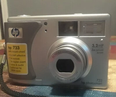 Câmera Digital HP Photosmart 733 3.2 mp Zoom Óptico 3x com Vídeo Testado-Funciona!  - Imagem 1 de 4
