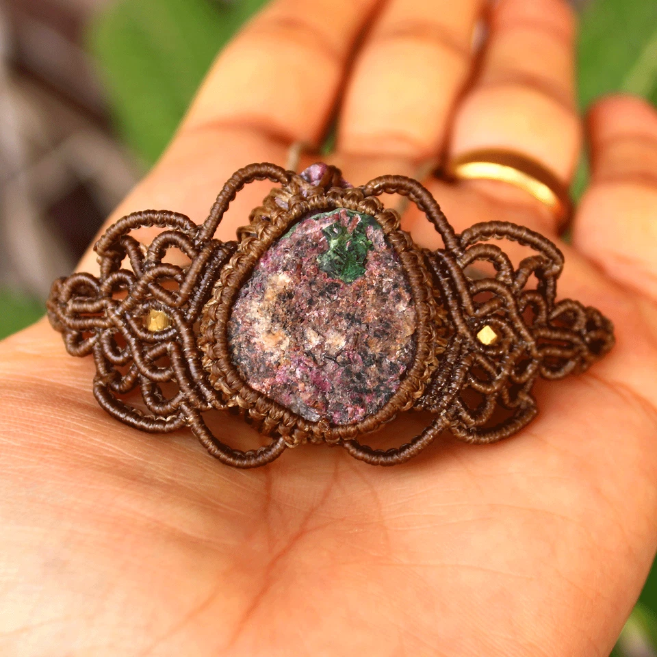 Pulsera de macramé bohemio de cristal druzy crudo calcita cobalto natural hecha a mano Foto 1 de 4