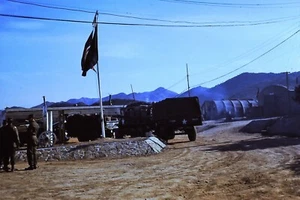 1950's Red Border Slide, Korean War Era, US Military Base in South Korea - Picture 1 of 1