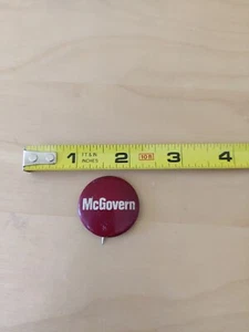 "Pin político vintage de campaña presidencial de 1972 de George McGovern 1/4" - Imagen 1 de 3