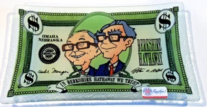 Berkshire Hathaway Warren Buffett Charlie Munger Peggy Karr vassoio in vetro 10" regalo - Foto 1 di 11