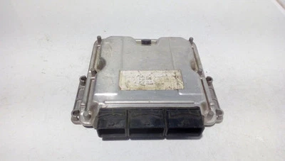 RENAULT MEGANE Scenic JA0/1 Motorsteuergerät ECU 0281010979 1.9 Diesel 28623714 - Immagine 1 di 3