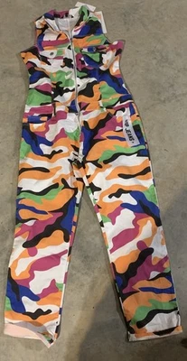 Macacão jeans VIP tamanho XXX multicolorido camuflado novo com etiquetas - Imagem 1 de 4