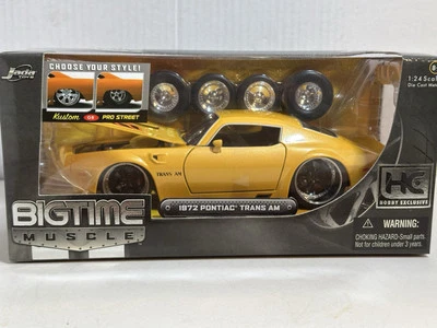 JADA BTM 1972 PONTIAC TRANS AM AMARILLO MODELO DIECAST 1:24 CON JUEGO ADICIONAL DE RUEDAS Foto 1 de 4