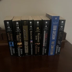 Lot of 8 John Grisham Crime Mystery/Thriller Paperback Books - Picture 1 of 7