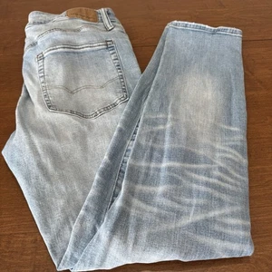 American Eagle Jeans Herren 32x32 blau Relaxed Straight Airflex+ Distressed Preppy - Bild 1 von 10
