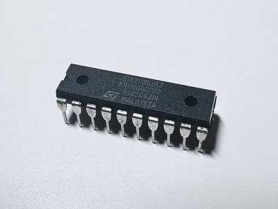 1X ST6210B1/A3 ST6210 STM 8-bit Microcontroller 8MHz W/ ADC and Timers DIP-20 - Image 1 of 4