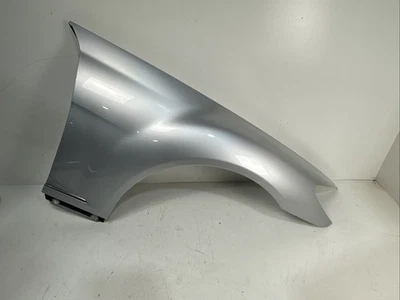 07-10 Guardabarros lateral derecho pasajero mercedes w216 cl600 cl550 cl63 cl65 amg fabricante de equipos originales Foto 1 de 4