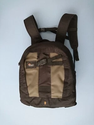 LOWEPRO PRO RUNNER 200 AW BLACK CAMERA BACKPACK Preowned IN EXCELLENT CONDITION - Image 1 of 4
