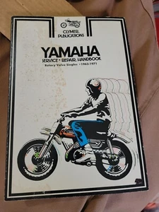 CLYMER M388 1963 1971 YAMAHA VÁLVULA GIRATORIA INDIVIDUAL MOTOCICLETA MANUAL DE SERVICIO desgarrado - Imagen 1 de 19