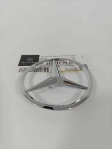 GLOSS SILVER Star Emblem Rear Trunk Lid Logo Badge FOR AMG CLA250 CLA W117 - Picture 1 of 5