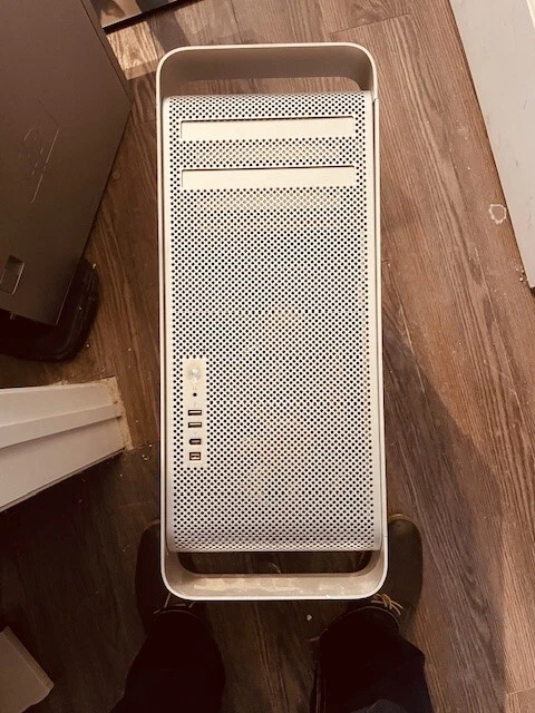 Apple MAC Pro A1186 Tower, DUAL CPU, NVIDIA 8800GT , NO  HD, - Image 1 of 4