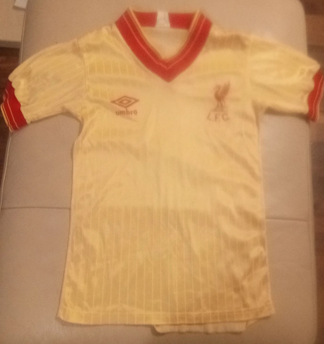Umbro Liverpool Away Memorabilia Football Shirts (English Clubs