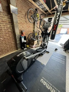 NordicTrack Spacesaver SE7i Folding Elliptical Cross Trainer - Picture 1 of 9
