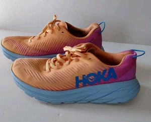 Hoka Donna One One W Rincon 3 Taglia 6.5B Arancione Rosa Blu D - Foto 1 di 12