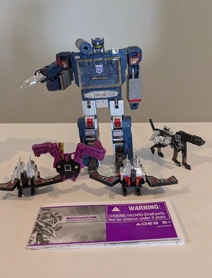 Transformers Universe SDCC G1 Reissue Soundwave +Laserbeak/Ravage/Buzzsaw/Ratbat - Image 1 of 3
