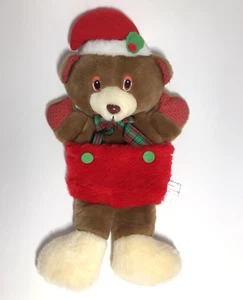 Vintage Weihnachtsstrumpf Plüsch Teddybär hellbraun rot Overall Nikolausmütze 18 Zoll - Bild 1 von 9
