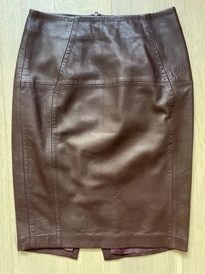 BNWT H&M Premium Burgundy 100% real leather slim pencil skirt Size 8 (XS)(34) - Image 1 of 4