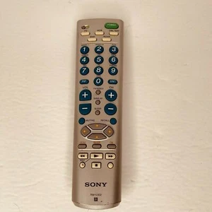 Sony RM-V302 Universal Programmable TV/VCR/Cable/Sat/DVD Remote Tested Working - Picture 1 of 1