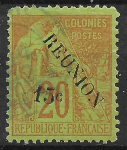 REUNION TYPE ALPHEE DUBOIS 20c SURCHARGE 15c N° 30  OBLITERATION LEGERE - Imagen 1 de 1