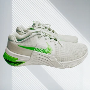 nike metcon 8 flyease white green women 8.5 men 7 training shoes - Picture 1 of 11
