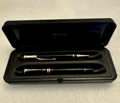 Parker Duofold Centennial MK II Fountain & Ballpoint Set Black Platinum 18k Nib - Image 1 of 4