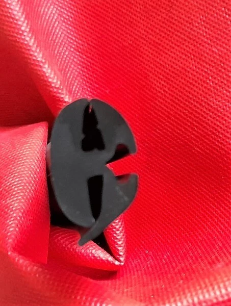 Perfil de goma Wartburg 353 1.3 para luneta trasera SW10873 Foto 1 de 1