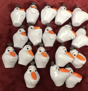 Contenedor de golosinas Disney Frozen en forma de OLAF 18 piezas (2,75" H, 2,5" D, 1,75" W) - Imagen 1 de 7