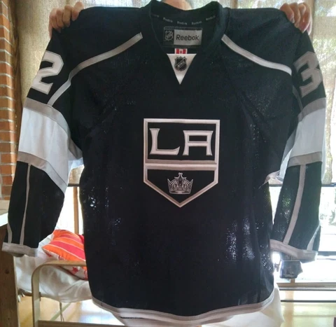 Los Angeles Size 54 Jonathan Quick Jersey NWT Reebok Center Ice Black Silver #32 Cover