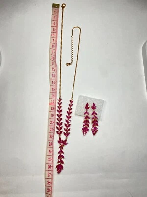 Juego de collar y pendientes de diseño marquesa con piedras preciosas de rubí simulado rojo chapado en oro Foto 1 de 4