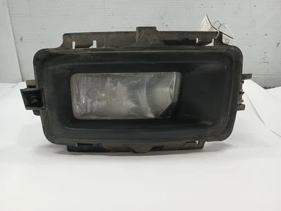 Passenger Right Fog Lamp from 2014 Chevrolet Silverado 1500 12098090 - Image 1 of 4