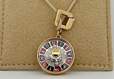 LOUIS VUITTON Juego de Ruleta Dije Colgante Oro Amarillo 18K Foto 1 de 4