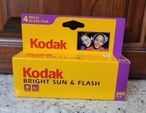 NEW SEALED 4 ROLLS 24 EXP KODAK GOLD 200 Film Bright Sun And Flash  Exp 07/2003 - Picture 1 of 3