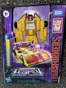 TRANSFORMERS GENERATIONS LEGACY DRAGSTRIP 1 OF 5 FOR MENASOR IN HAND! - Picture 1 of 2