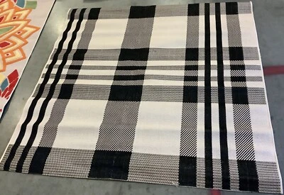 Alfombra dañada NEGRO/HUESO 5'-3" x 5'-3", precio reducido 1172674266 CY6201-216-5SQ Foto 1 de 4