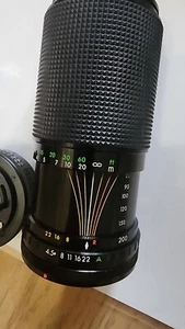 SAKAR MC ZOOM/C-MACRO 1:4.5 f=80-200mm CAMERA LENS and Auto 2x Tele Converter - Picture 1 of 4