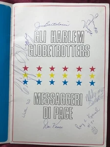 8 Autographs HARLEM GLOBETROTTERS-Tour Italy 1971-PABLO ROBERTSON-IN PERSON - Picture 1 of 7
